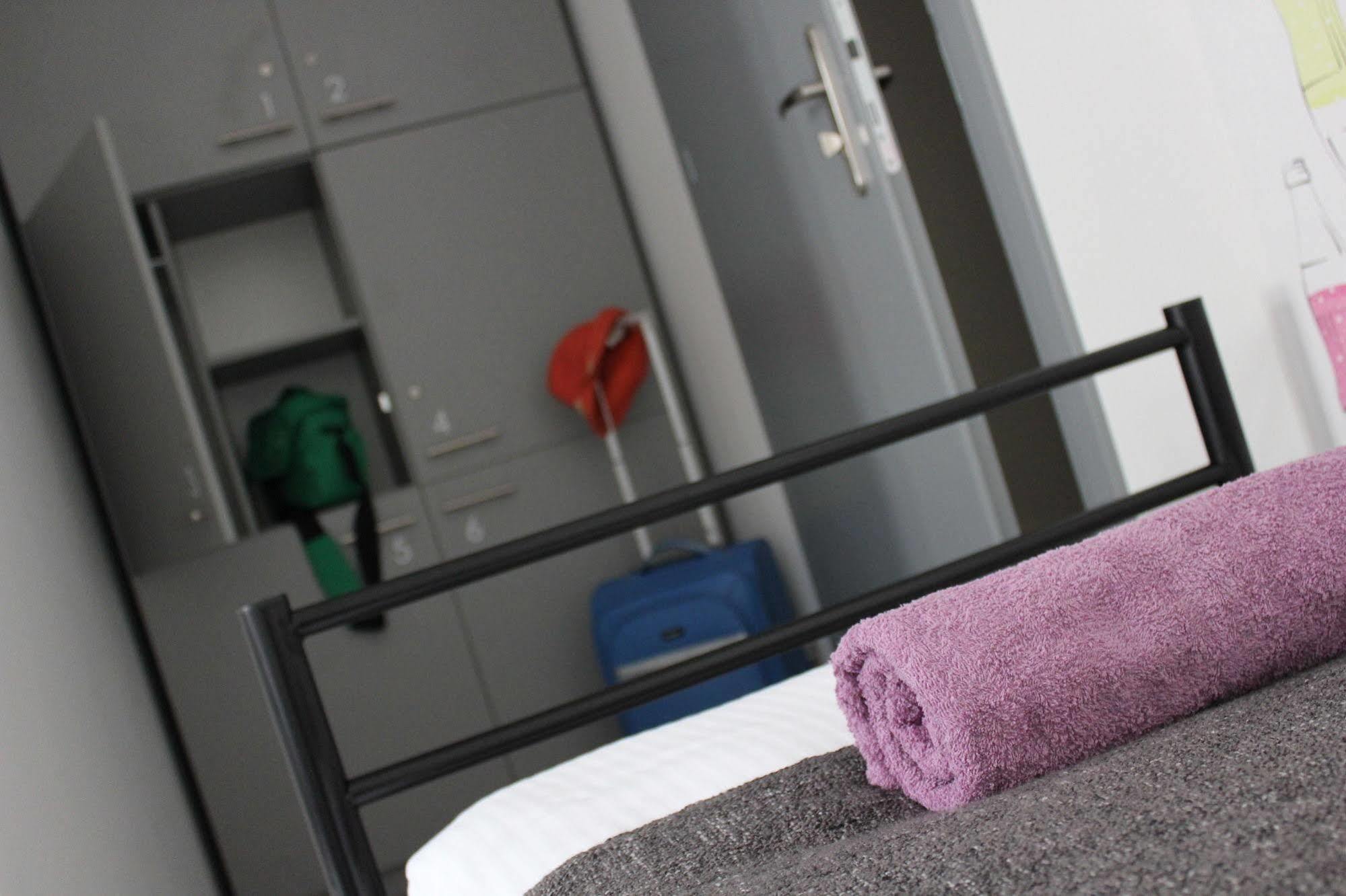 Soda Hostel & Apartments พอซนาน ภายนอก รูปภาพ