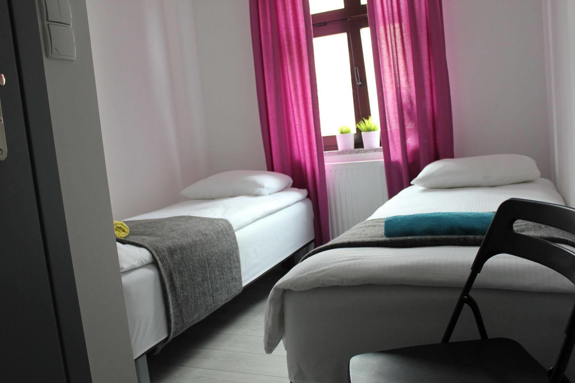 Soda Hostel & Apartments พอซนาน ภายนอก รูปภาพ
