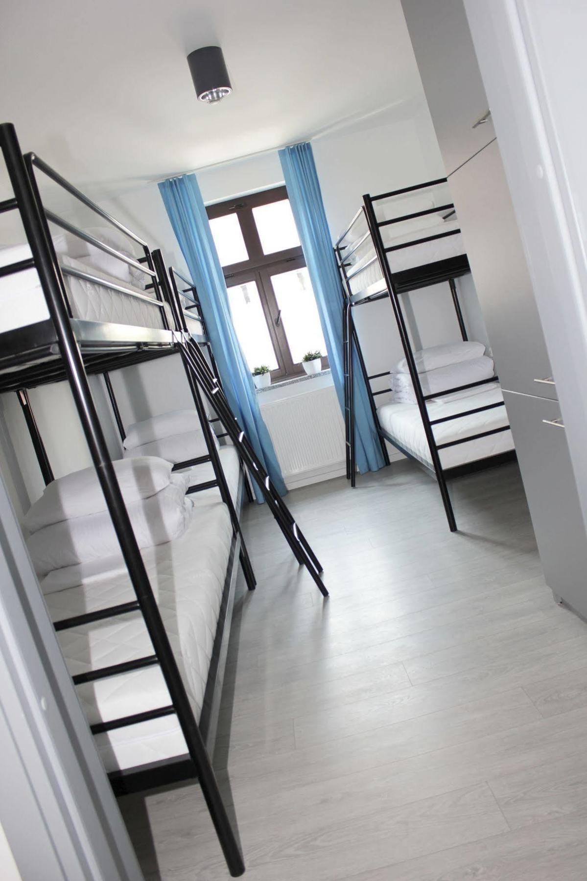 Soda Hostel & Apartments พอซนาน ภายนอก รูปภาพ