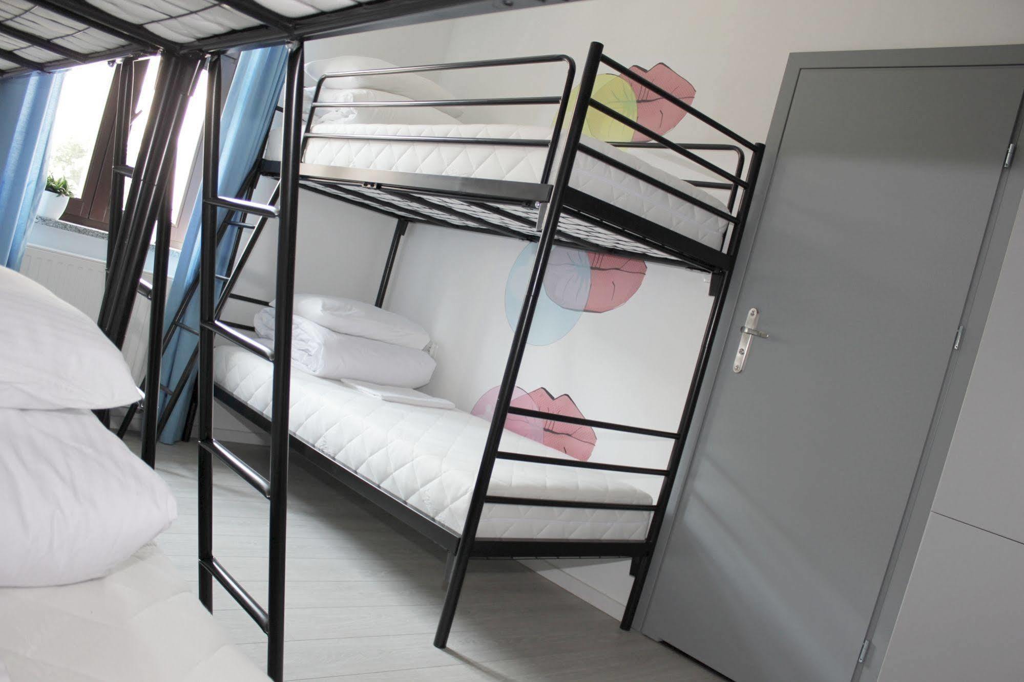 Soda Hostel & Apartments พอซนาน ภายนอก รูปภาพ
